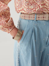 Carica l&#39;immagine nel visualizzatore di Gallery, PANTALONI INDIRA WESTERN BLUE
